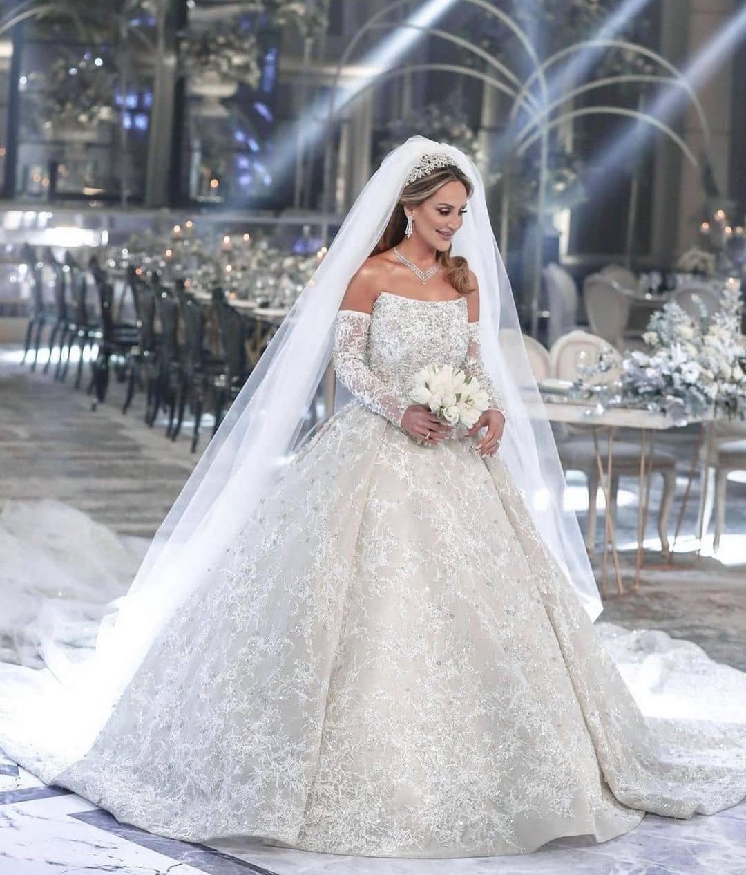 Saudi Arabia Full Beading Ball Gown Wedding Dress Off Shoulder Removable Long Sleeve Luxury Lace Sequins Appliques Bridal Gowns Crystal Bride robes de