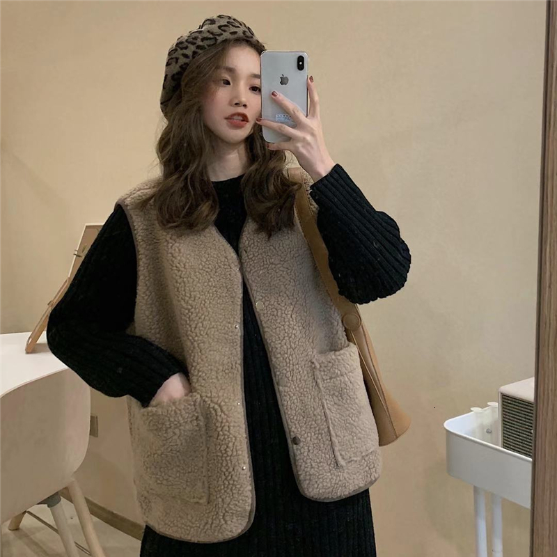 2021 New Women Vest Sweater Thick Autumn Winter V-neck Wool Cardigans Outerwear Vintage Sleeveless Faux Fur Sweaters Casual Vg6l, Camel
2021 New Women Vest Sweater Thick Autumn Winter V-neck Wool Cardigans Outerwear Vintage Sleeveless Faux Fur Sweaters Casual Vg6l, Camel