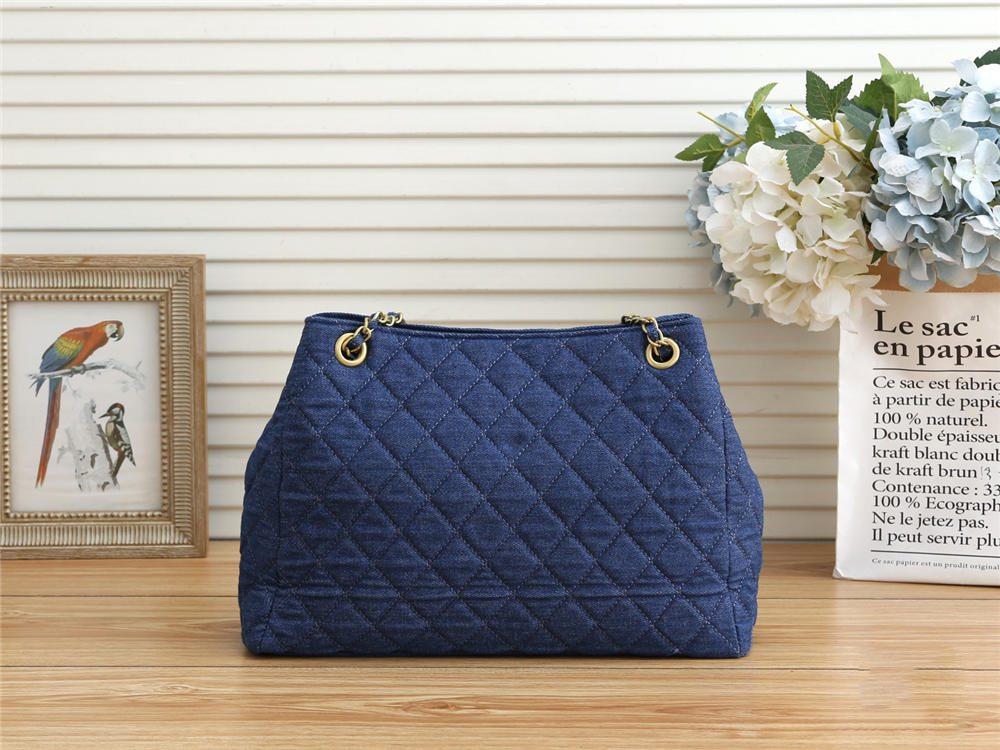 2021 Fashion shoulder chain bag channel crossbody handbag women bags leather handbags D44
2021 Fashion shoulder chain bag channel crossbody handbag women bags leather handbags D44