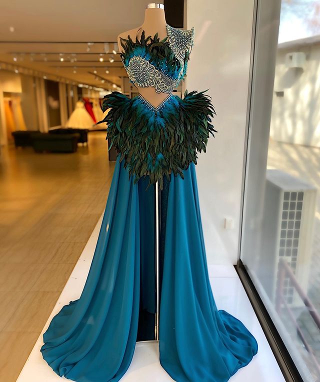 Aso Ebi 2021 Arabic Luxurious Beaded Crystals Evening Dresses Feather Sheath Prom Dresses Stylish Formal Party Second Reception Gowns ZJ477