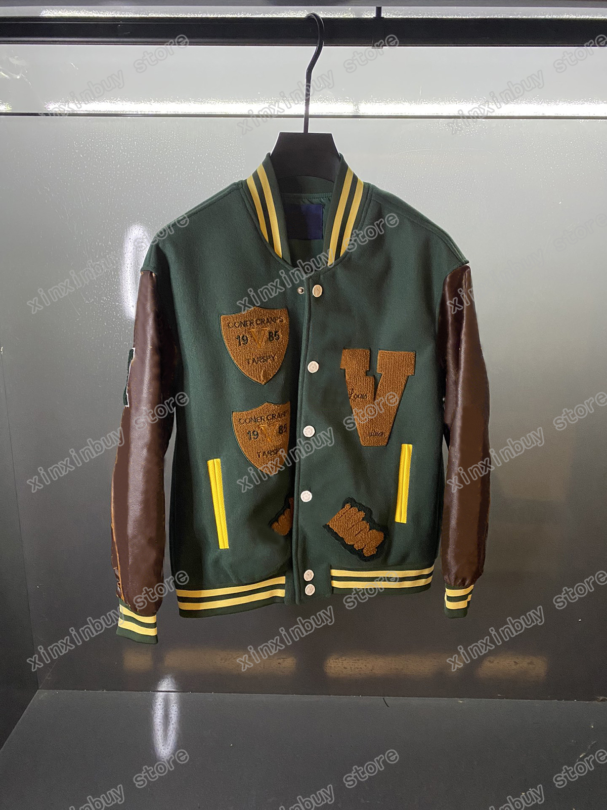 21ss Designers baseball Jackets Men Women Hooded Basketball Leather fightcamp Jacquard fabric Man Paris Fashion Streetwear long Sleeve luxurys, Multi
21ss Designers baseball Jackets Men Women Hooded Basketball Leather fightcamp Jacquard fabric Man Paris Fashion Streetwear long Sleeve luxurys, Multi