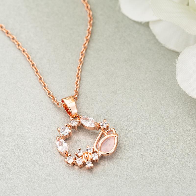 Pendant Necklaces Sweet Rose Flower Necklace For Women Zircon Crystal Choker Charm Clavicle Chain Jewelry Femme Collier Wholesale
Pendant Necklaces Sweet Rose Flower Necklace For Women Zircon Crystal Choker Charm Clavicle Chain Jewelry Femme Collier Wholesale