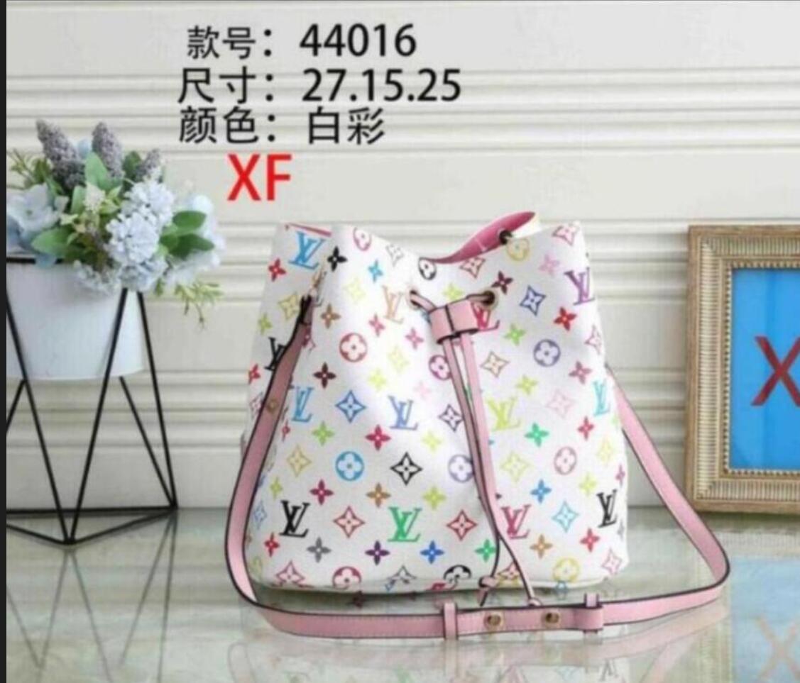 LV LOUIS VITTON Women Bucket Bag Female Shoulder Bags Large Size Soft Leather Lady Cross Body Handbag for Women Bag Tote
LV LOUIS VITTON Women Bucket Bag Female Shoulder Bags Large Size Soft Leather Lady Cross Body Handbag for Women Bag Tote