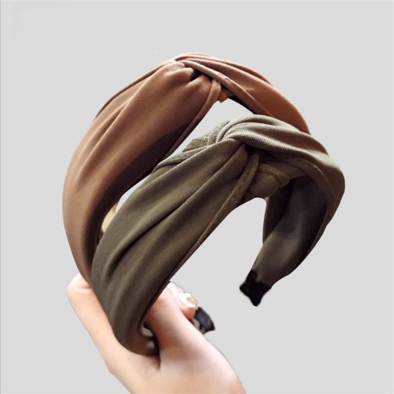 Hair Accessories Korean Style Simple Fashion Headband Autumn And Winter Wide-brimmed Fabric Cave Ladies Net Red
Hair Accessories Korean Style Simple Fashion Headband Autumn And Winter Wide-brimmed Fabric Cave Ladies Net Red