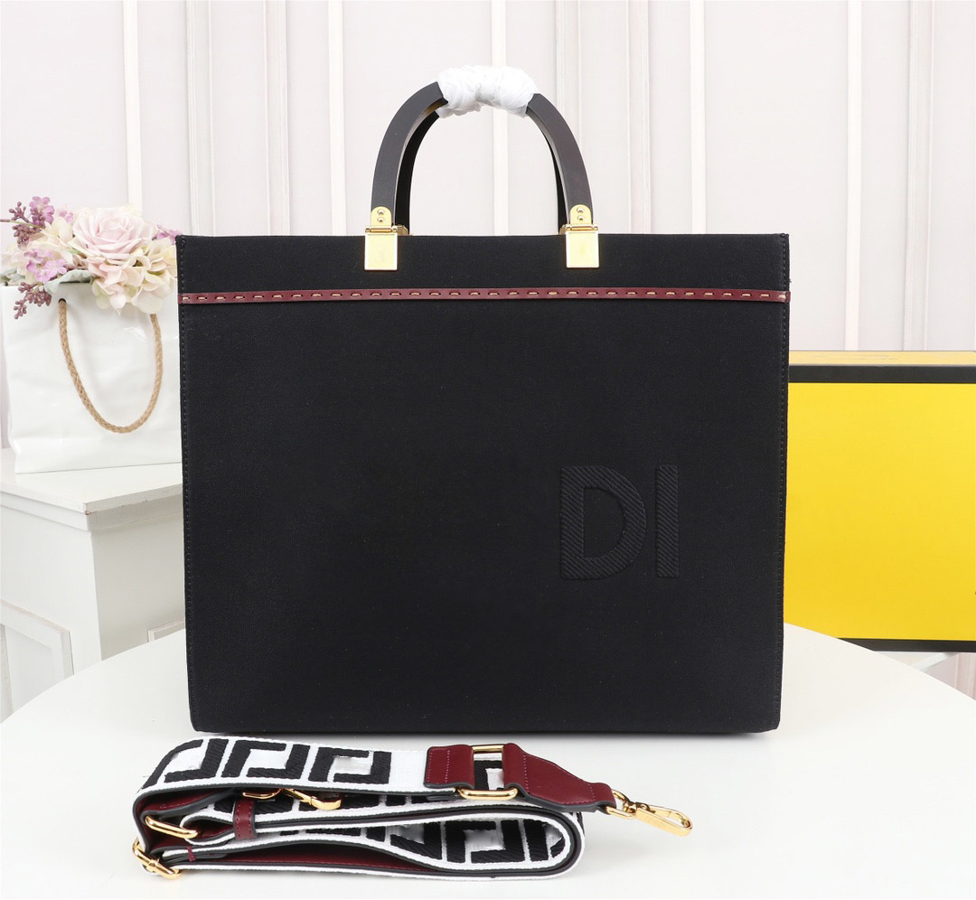 New shoulder bags Women handbag Crossbody bag brands designer handbags high quality flower printing bag purse size:41cm1, Black
New shoulder bags Women handbag Crossbody bag brands designer handbags high quality flower printing bag purse size:41cm1, Black