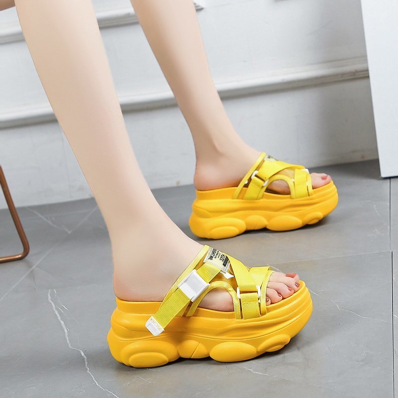 luxury slippers thick soled slipper wear 2021 korean version net red high heels outside in summer, lazy people half drag muffins inside, tal, Black
luxury slippers thick soled slipper wear 2021 korean version net red high heels outside in summer, lazy people half drag muffins inside, tal, Black