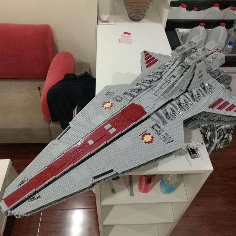05077 The UCS Venator Class Star Destroyer ST04 6125pcs Movie Model Building Blocks Compatible with Toys 81067
05077 The UCS Venator Class Star Destroyer ST04 6125pcs Movie Model Building Blocks Compatible with Toys 81067