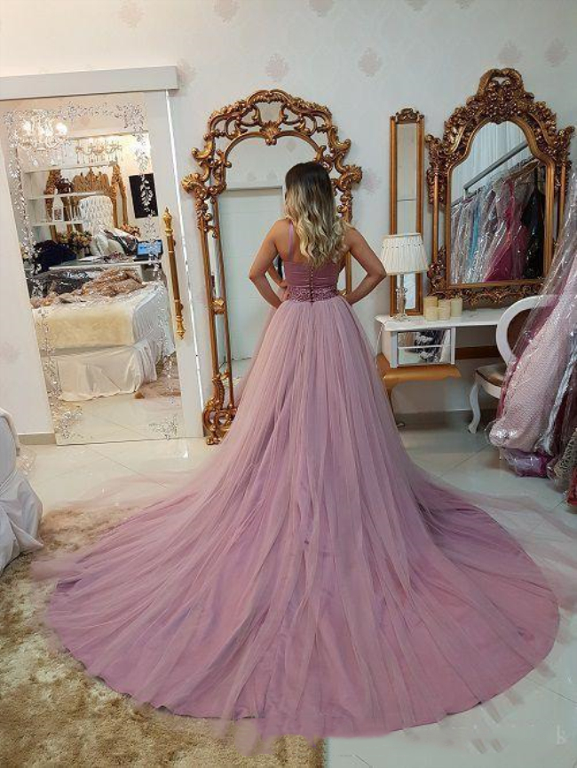 2021 Sexy Dusty Pink Long Formal Evening Dresses Spaghetti Straps Tulle Prom Dress Beaded Sash Court Train Plus Size Special Occasion Gowns