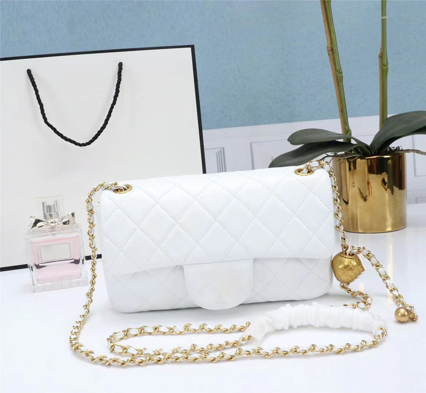 Fashion Womens Shoulder Bags 2021 Women Handbags High quality Crossbody Leather Tarpaulin Nylon Wholesale Shopping Bag 4 Colors
Fashion Womens Shoulder Bags 2021 Women Handbags High quality Crossbody Leather Tarpaulin Nylon Wholesale Shopping Bag 4 Colors
