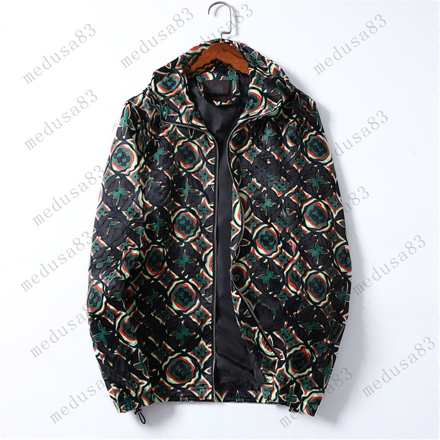 2021 spring autumn Windbreaker clothes Men Jacket Outwear Hooded Wadded Coat Slim Parka men's Hip Hop Mens hooded fashion letter printed jacket
2021 spring autumn Windbreaker clothes Men Jacket Outwear Hooded Wadded Coat Slim Parka men's Hip Hop Mens hooded fashion letter printed jacket