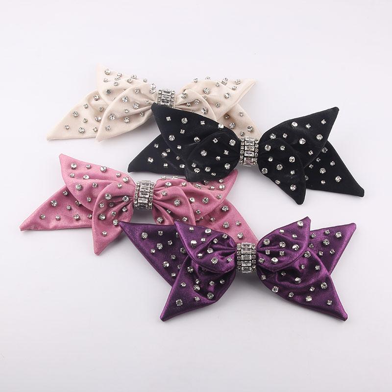 Hair Clips & Barrettes Bow Inlaid Rhinestone Hairpin Fashion Personality Full Of Hairpins Ladies Street Shooting Grabbing Clip 945, Golden;silver
Hair Clips & Barrettes Bow Inlaid Rhinestone Hairpin Fashion Personality Full Of Hairpins Ladies Street Shooting Grabbing Clip 945, Golden;silver
