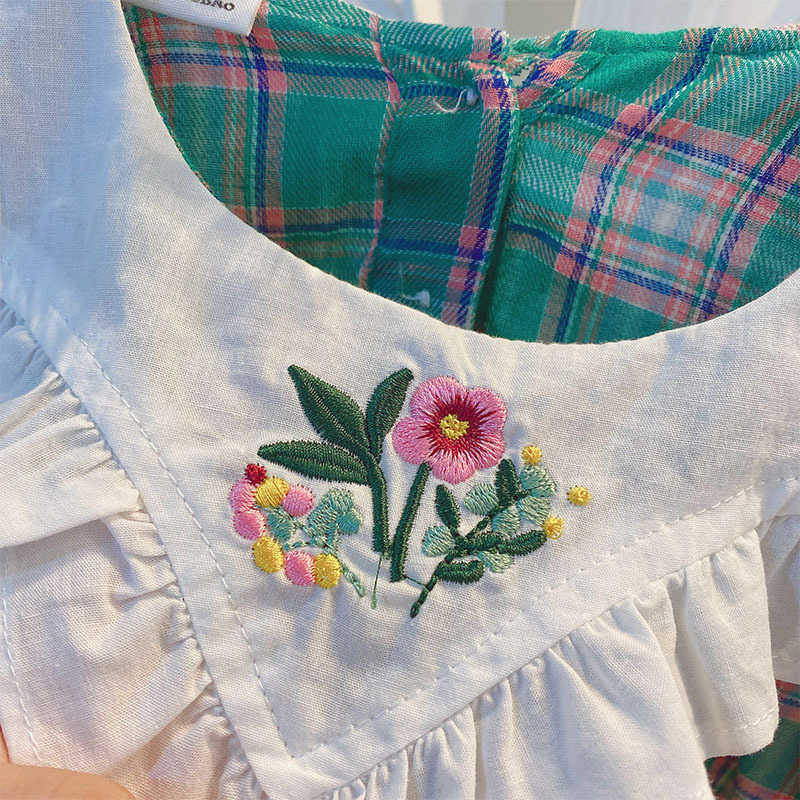 Korean Style Little Girls Embroidery Dresses Children Clothing Girl Korea Dress Baby Summer Plaid Frocks Kids Outfits 210615