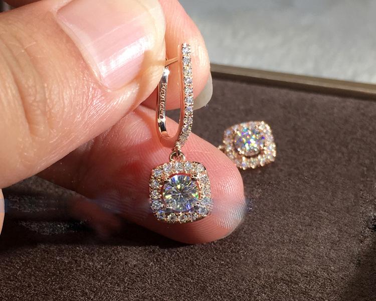 Stud Cute Female Square Zircon Earrings Romantic Rose Gold Love Fashion Bride Wedding For Women, Golden;silver
Stud Cute Female Square Zircon Earrings Romantic Rose Gold Love Fashion Bride Wedding For Women, Golden;silver