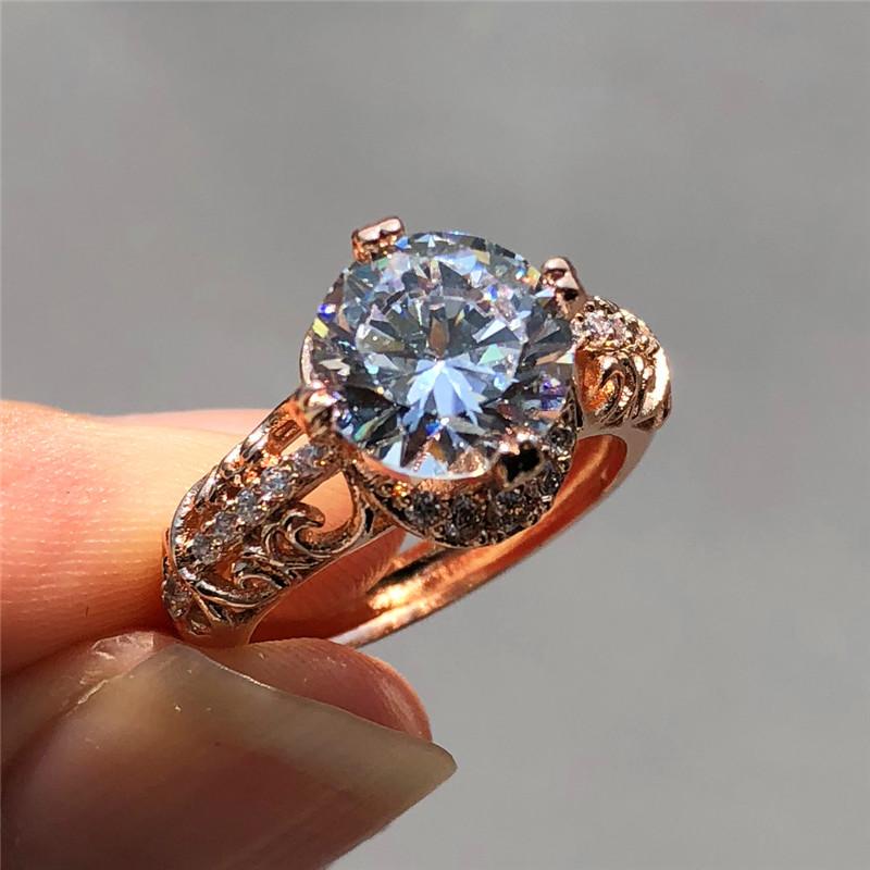 Wedding Rings Luxury Crystal Big White Zircon Ring Latest Fashion Rose Gold Filled Engagement For Men And Women
Wedding Rings Luxury Crystal Big White Zircon Ring Latest Fashion Rose Gold Filled Engagement For Men And Women
