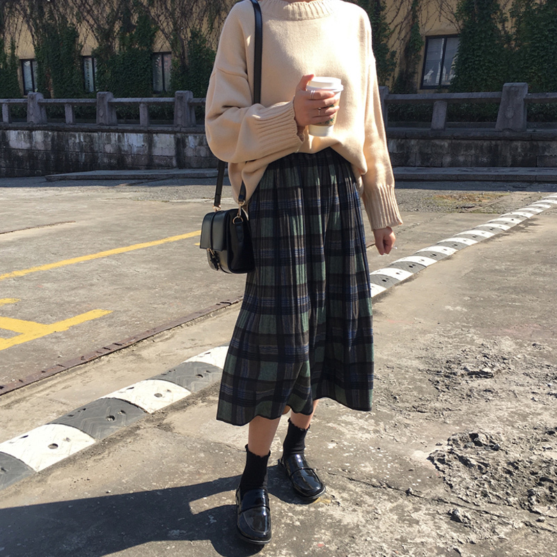 Vintage Plaid Pleated Long Skirts High Waist Winter Women Korean Woolen Skirt Streetwear Drawstring Elastic Waist Midi Skirt 210306