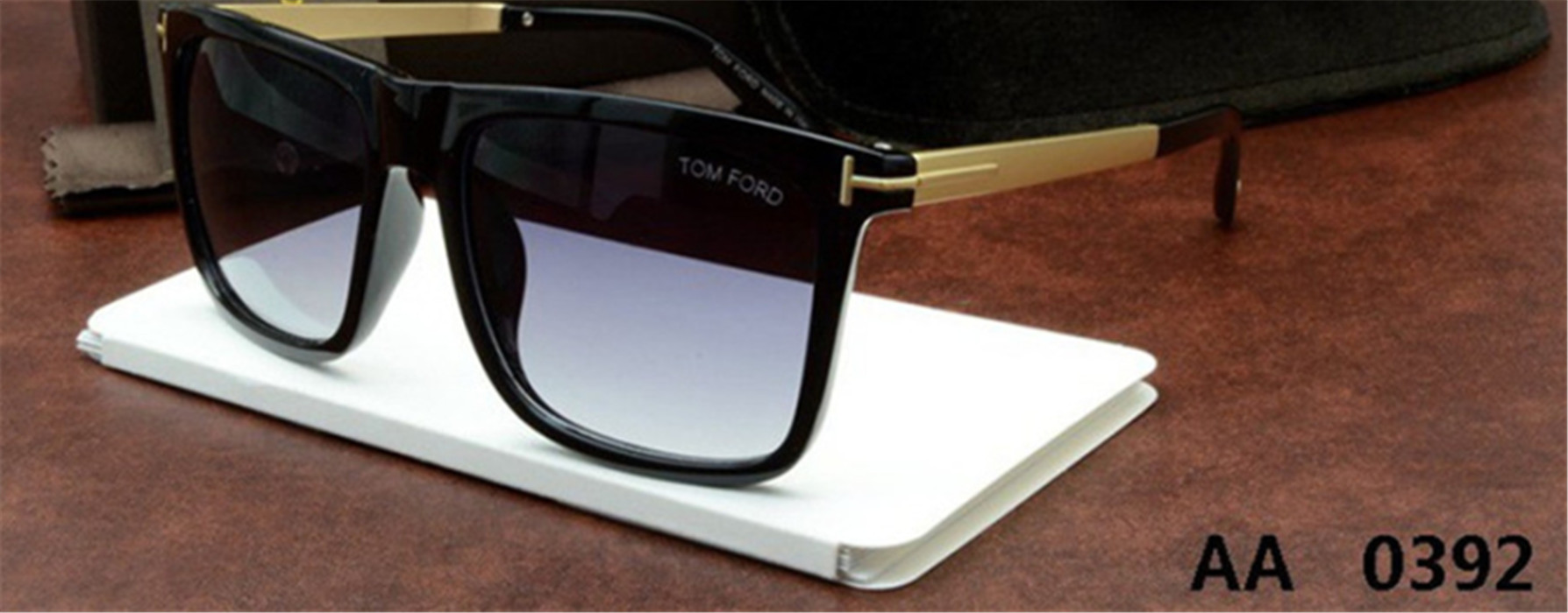 Designer Tom Luxury New Brand Sunglasses Men Women Sunglasses UV400 ford Lenses Trend Sunglasses 5178 5179 0392 0394
Designer Tom Luxury New Brand Sunglasses Men Women Sunglasses UV400 ford Lenses Trend Sunglasses 5178 5179 0392 0394