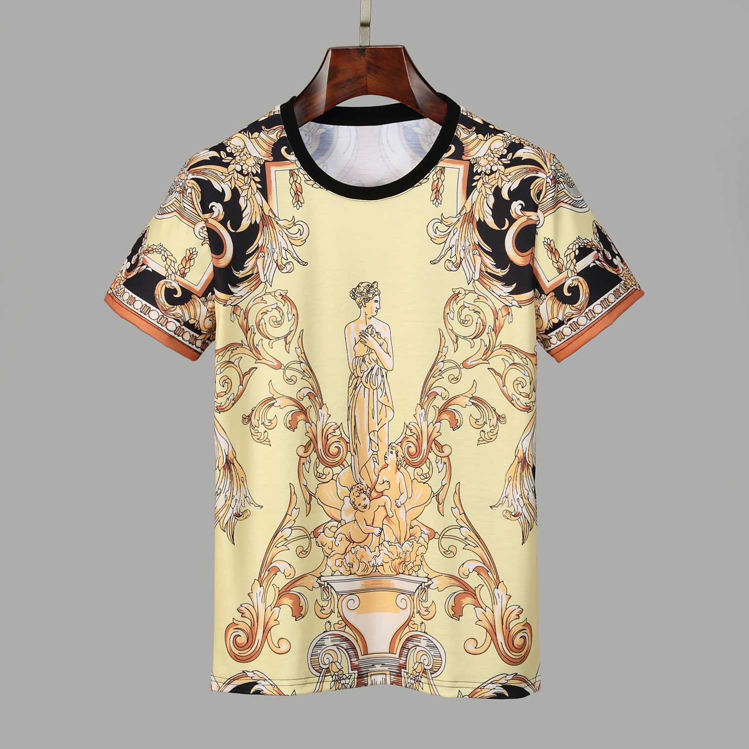 21SS Fashion Mens Designers T Shirt Casual Mens Loose Luxurious Tees With Letters Print Short Sleeves Top Sell luxurious Mens T Shirt, White;black
21SS Fashion Mens Designers T Shirt Casual Mens Loose Luxurious Tees With Letters Print Short Sleeves Top Sell luxurious Mens T Shirt, White;black