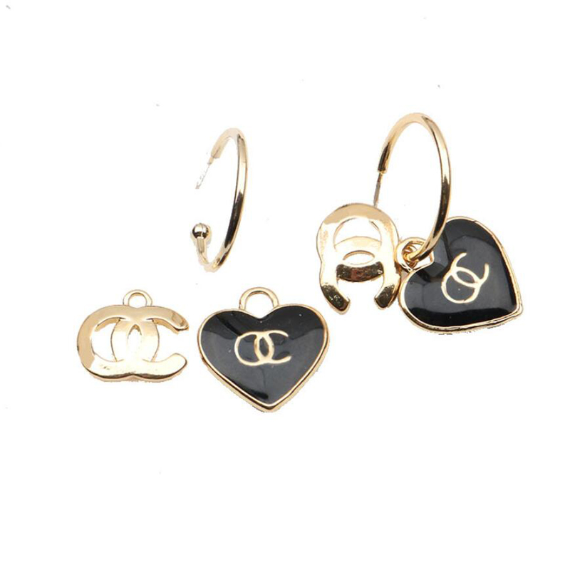 Fashion Womens Brand Earrings Designers Letters Ear Stud 18K Gold Plated Geometric Earring for Wedding Party Jewerlry Accessories ER0014-ER0015, Golden;silver
Fashion Womens Brand Earrings Designers Letters Ear Stud 18K Gold Plated Geometric Earring for Wedding Party Jewerlry Accessories ER0014-ER0015, Golden;silver
