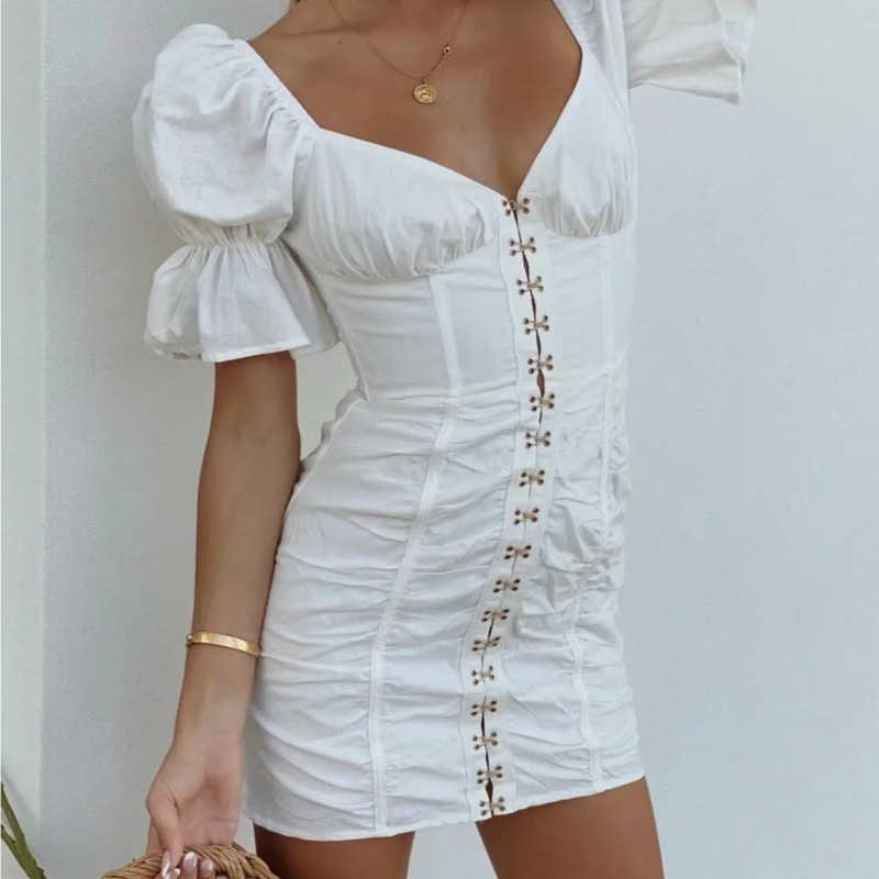 DEAT Spring Arrival Solid Short Puff Sleeve Square Collar High Waist Vintage Style Button Slim Mini Pleated Dress MZ029 210709