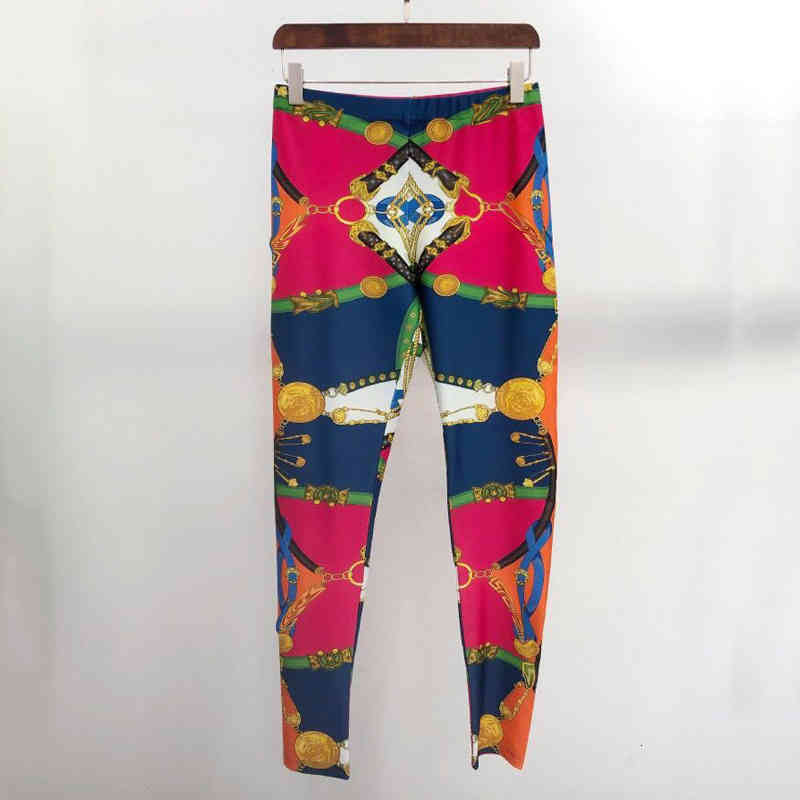 Women' Leggings Retro Print High Waist Personality Legging Indoor Outdoor Casual Female Yoga Pant Soft Touch Pants 97NT, 2# packaging bag
Women' Leggings Retro Print High Waist Personality Legging Indoor Outdoor Casual Female Yoga Pant Soft Touch Pants 97NT, 2# packaging bag