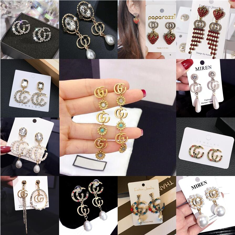 2021 New Hot 67 Styles Mixing Wholesale Luxury Designer Ladies Earrings Fashion S925 Silver Letter Ear Studs Pearl Diamond Earring Eardrop, Golden
2021 New Hot 67 Styles Mixing Wholesale Luxury Designer Ladies Earrings Fashion S925 Silver Letter Ear Studs Pearl Diamond Earring Eardrop, Golden