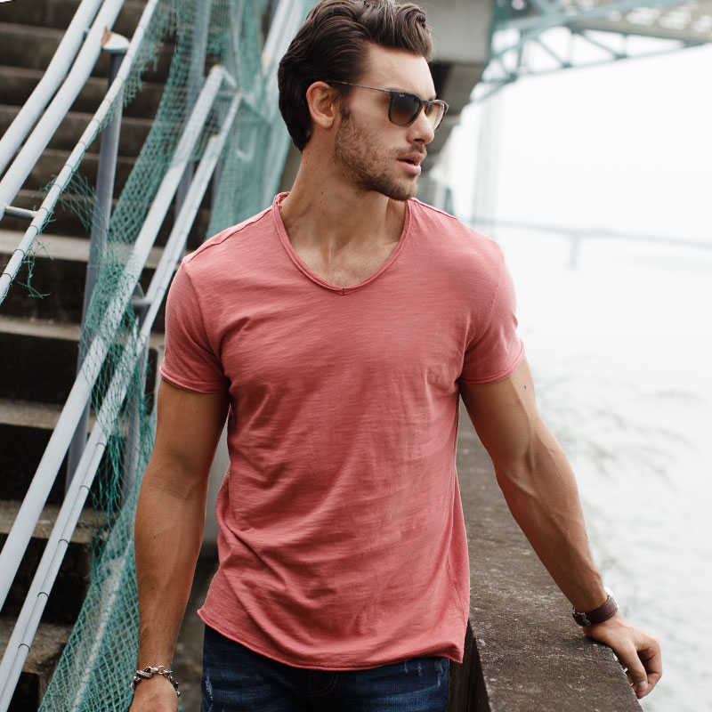 Summer Men T-Shirt Solid Color 100% Cotton V-Neck Short Sleeve Men T Shirt Classical Basic High Quality Casual Tees Fashion Tops 210623