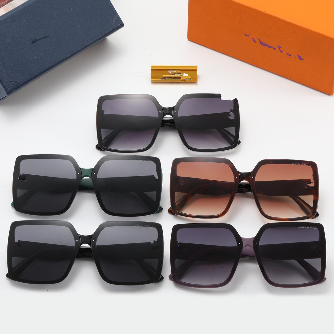 New Women's Fashion Polarizing Trend Sunglasses Large Frame Fashion Sunglasses for Men and Women
New Women's Fashion Polarizing Trend Sunglasses Large Frame Fashion Sunglasses for Men and Women