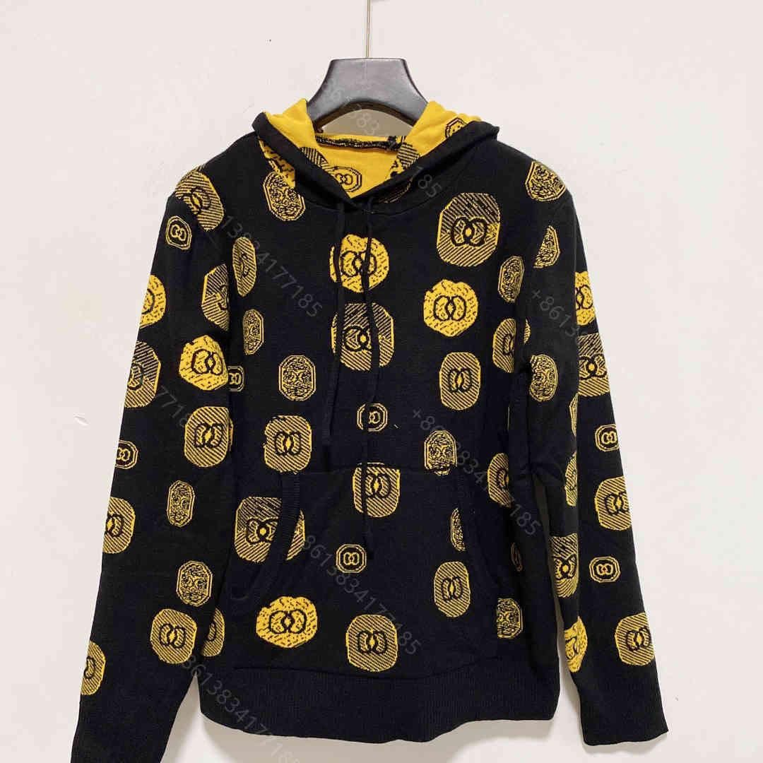 Casual women hoodie sweater vest 4 piece set cc brand long sleeve hoodies fleece coat desinger cotton round neck pullover logo printing female clothes wholesale
Casual women hoodie sweater vest 4 piece set cc brand long sleeve hoodies fleece coat desinger cotton round neck pullover logo printing female clothes wholesale