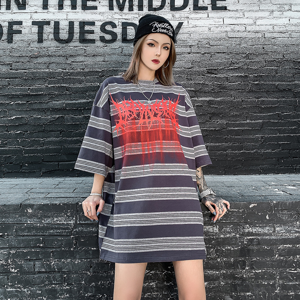2021 New Summer Fashion Punk Striped Gothic Streetwear Women Clothing Couple Clothes Black Goth Shirt Oversized 8uei
2021 New Summer Fashion Punk Striped Gothic Streetwear Women Clothing Couple Clothes Black Goth Shirt Oversized 8uei