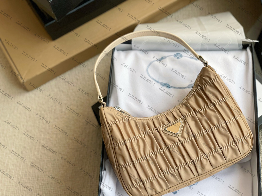 Spring/summer 2021 Luxurys Designers Bags new Artwork shoulder bags hobo vintage nylon Handbag armpit sac
Spring/summer 2021 Luxurys Designers Bags new Artwork shoulder bags hobo vintage nylon Handbag armpit sac