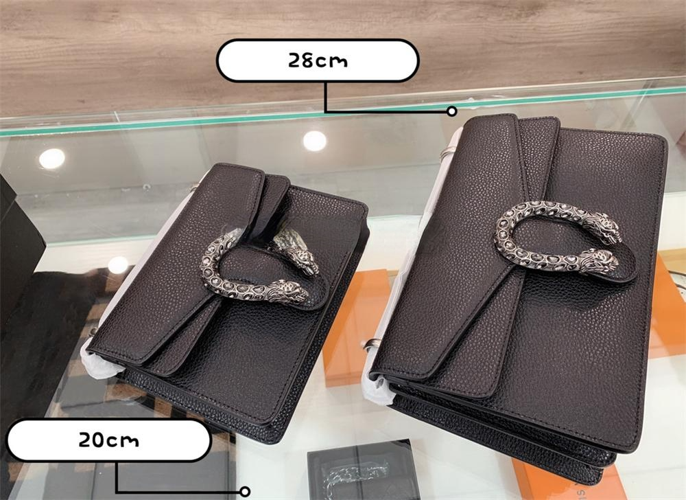 Fashion Female Luxury 400249 421970 One-shoulder Bags Sliding Textured Leather Tiger Button Metallic Artwork Famous Chain Cross Body Bag, Red
Fashion Female Luxury 400249 421970 One-shoulder Bags Sliding Textured Leather Tiger Button Metallic Artwork Famous Chain Cross Body Bag, Red