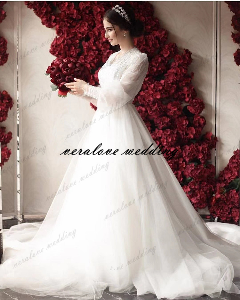 abito da sposa Chic White Wedding Dress Sequins A Line V neck Country Garden Long Bridal Gowns Tulle Bride Gown Sweep Train