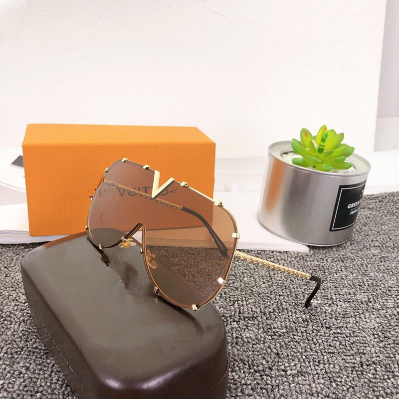 Brand Sunglasses UV400 Polarizing Lens Metal Full Frame Glasses Fashion Men and Women Glasses with Brand Gift Box
Brand Sunglasses UV400 Polarizing Lens Metal Full Frame Glasses Fashion Men and Women Glasses with Brand Gift Box
