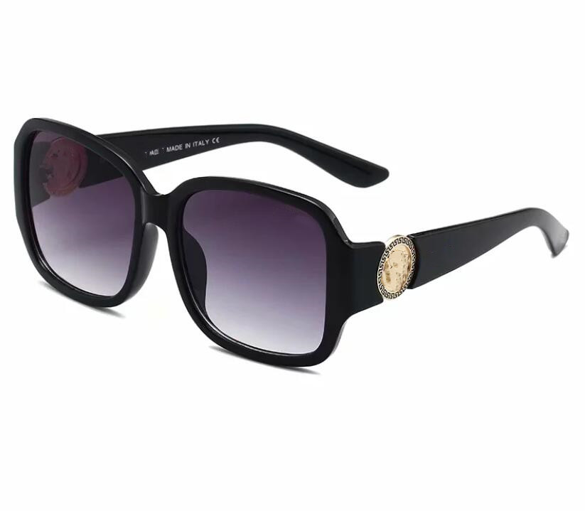Luxury Desinger Square Sunglasses with Stamp UV400 Full Frame Sunglasses for Women Men Fashion Accessories High Quality Z6109
Luxury Desinger Square Sunglasses with Stamp UV400 Full Frame Sunglasses for Women Men Fashion Accessories High Quality Z6109
