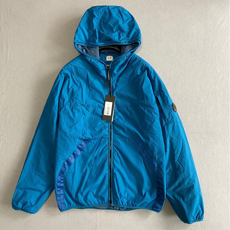 Newest one lens windproof men hoodies removable GOGGLE outdoor windbreaker warm winter thick fale coat jacket tracksuit size black army green, Black;green
Newest one lens windproof men hoodies removable GOGGLE outdoor windbreaker warm winter thick fale coat jacket tracksuit size black army green, Black;green