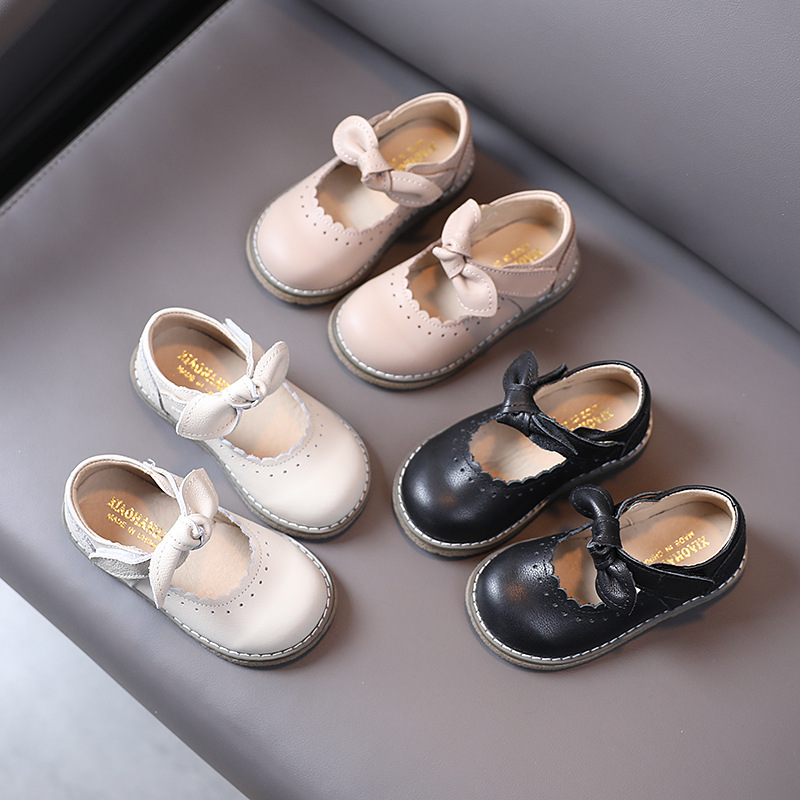 Female children's shoes Korean version of the bow child single shoes soft baby shoes 1-3-6-8 years old children princess, Black;red
Female children's shoes Korean version of the bow child single shoes soft baby shoes 1-3-6-8 years old children princess, Black;red