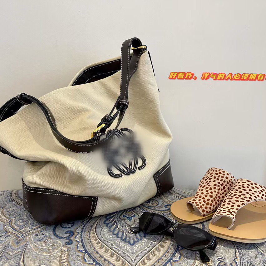 Loew Bags Designers Hands 2021 New Vintage Canvas Big Tot Autumn Women's Single Shoulder Messenger Large Capacity Bucket
Loew Bags Designers Hands 2021 New Vintage Canvas Big Tot Autumn Women's Single Shoulder Messenger Large Capacity Bucket