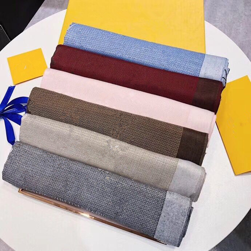 Designer Scarf For Men High Quality Luxury Womens Scarves Letter Autumn Winter Shawl 180*70cm No Box
Designer Scarf For Men High Quality Luxury Womens Scarves Letter Autumn Winter Shawl 180*70cm No Box