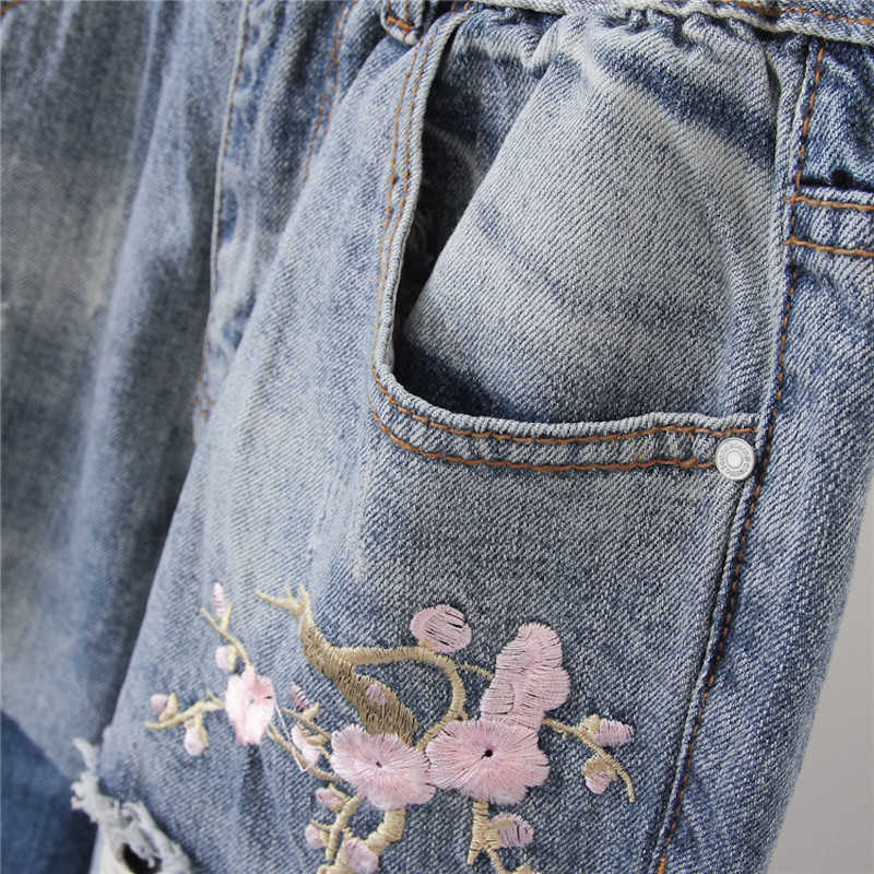 9116 Women Baggy Casual Loose Peach Flower Embroidery Hole Harem Denim Pant Office Lady Vintage Ankle Length Ripped Jeans 210809