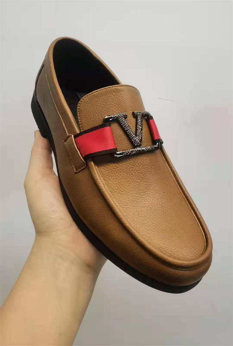 dress shoes novos sapatos masculinos moda casual negócios high-end marrom plutônio metal v decorativa dedo do pé redondo de salto baixo conf, Black
dress shoes novos sapatos masculinos moda casual negócios high-end marrom plutônio metal v decorativa dedo do pé redondo de salto baixo conf, Black