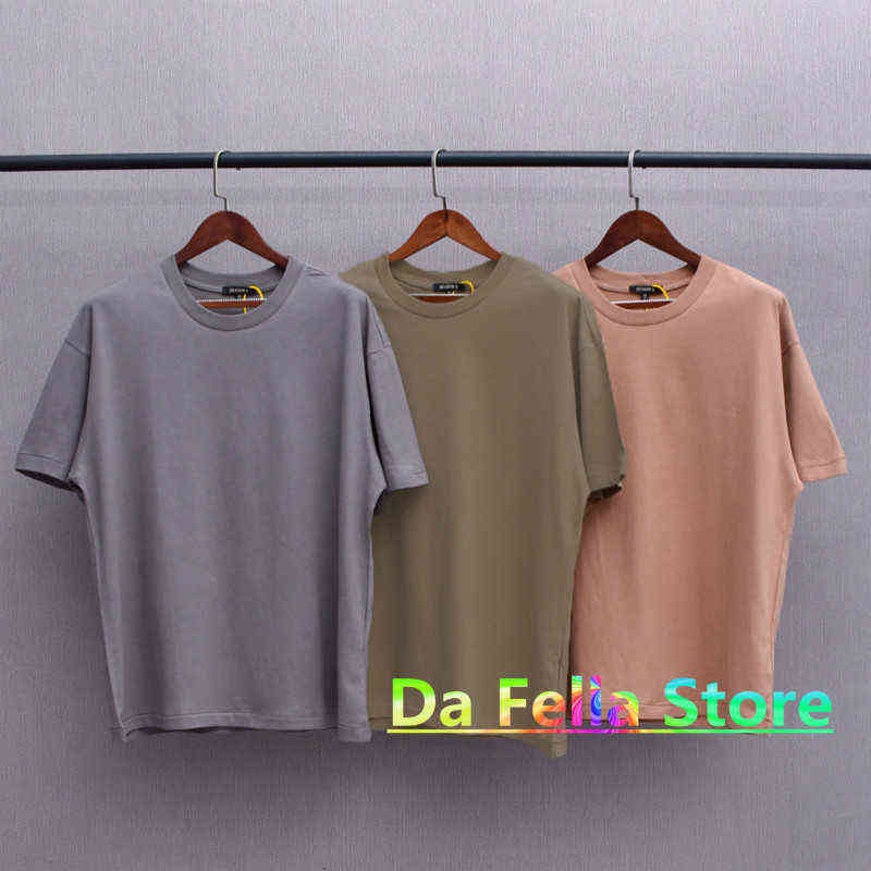 2021ss Kanye West T-shirt Solid Season 6 Tee Men Women 1:1 Top Quality Slightly Oversized Short Sleeve Inside Tag Label Tops 5 G1115, White;black
2021ss Kanye West T-shirt Solid Season 6 Tee Men Women 1:1 Top Quality Slightly Oversized Short Sleeve Inside Tag Label Tops 5 G1115, White;black