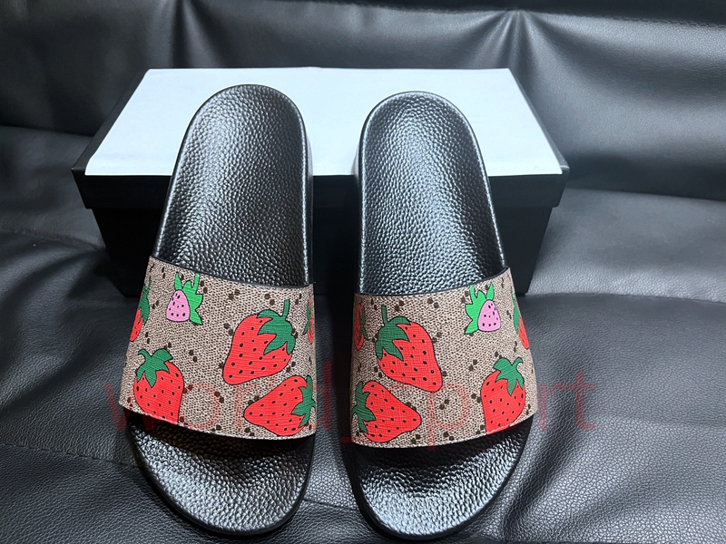 Designer Men Women Slippers Rubber Slides Sandal Flat Bloom Strawberry Tiger Bee Green Red White Web Fashion Shoes Beach Flip Flops Flower pearl with Box 35-48, 39
Designer Men Women Slippers Rubber Slides Sandal Flat Bloom Strawberry Tiger Bee Green Red White Web Fashion Shoes Beach Flip Flops Flower pearl with Box 35-48, 39