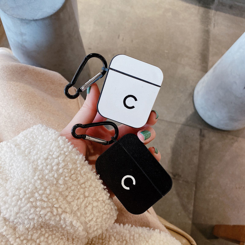 Fashion Airpods Case For Apple Ear Phone PU Protector Cover Fashion Anti Lost Hook Clasp Keychain For Air Pods Airpod Earphone Cases
Fashion Airpods Case For Apple Ear Phone PU Protector Cover Fashion Anti Lost Hook Clasp Keychain For Air Pods Airpod Earphone Cases