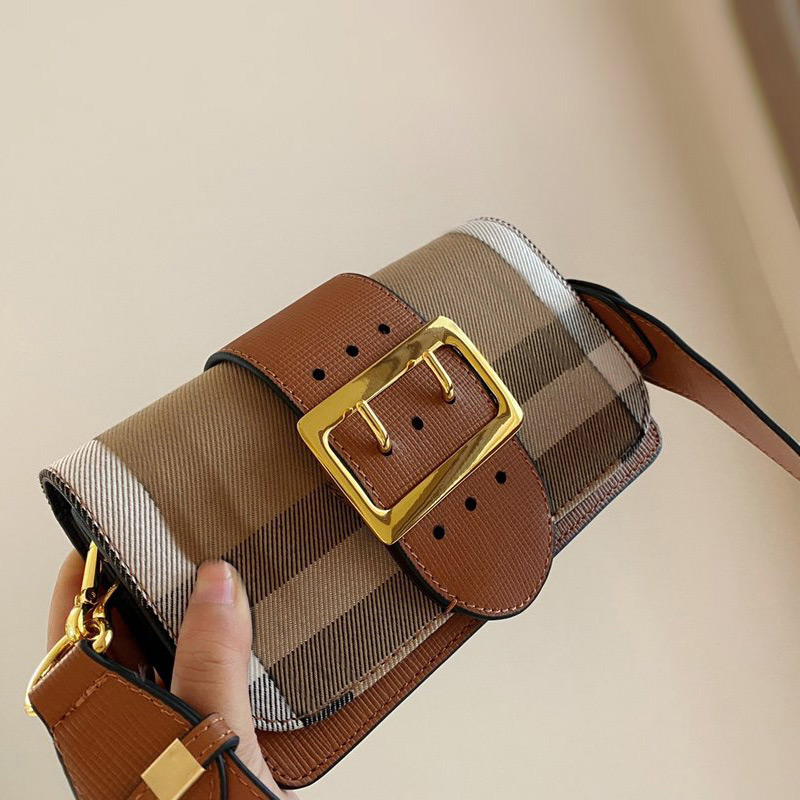 Top Women Crossbody Bag Fashion Messenger Bag Double Shoulder Strap Mahler Leather Patchwork Plaid Color Hasp Women Wallet Free Shipping4601
Top Women Crossbody Bag Fashion Messenger Bag Double Shoulder Strap Mahler Leather Patchwork Plaid Color Hasp Women Wallet Free Shipping4601