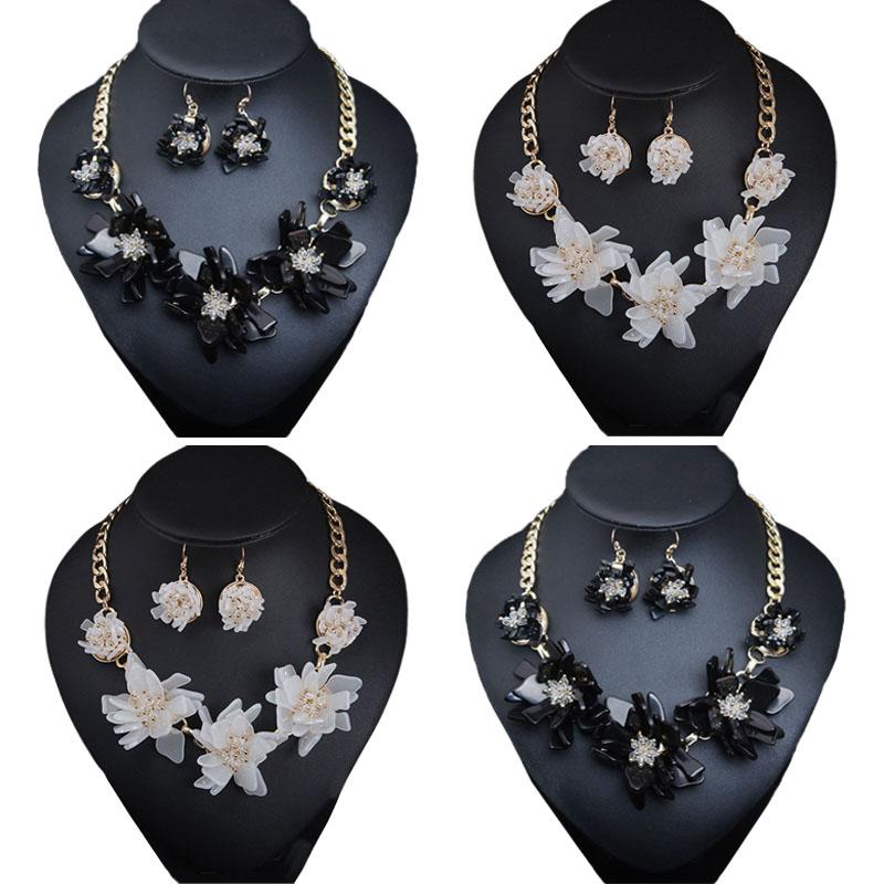 Earrings & Necklace Resin Flower Statement Necklaces For Women Fashion Jewelry Set Earings Wedding Party Jewellery Accessories, Silver
Earrings & Necklace Resin Flower Statement Necklaces For Women Fashion Jewelry Set Earings Wedding Party Jewellery Accessories, Silver