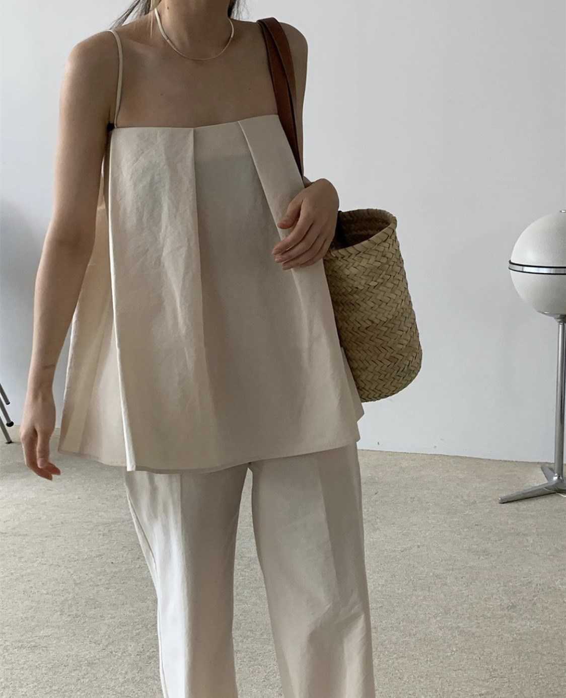 SuperAen Korean Style Women Sleeveless Camis Wild Solid Color Fashion Ladies Camis Summer Women Tops 210625