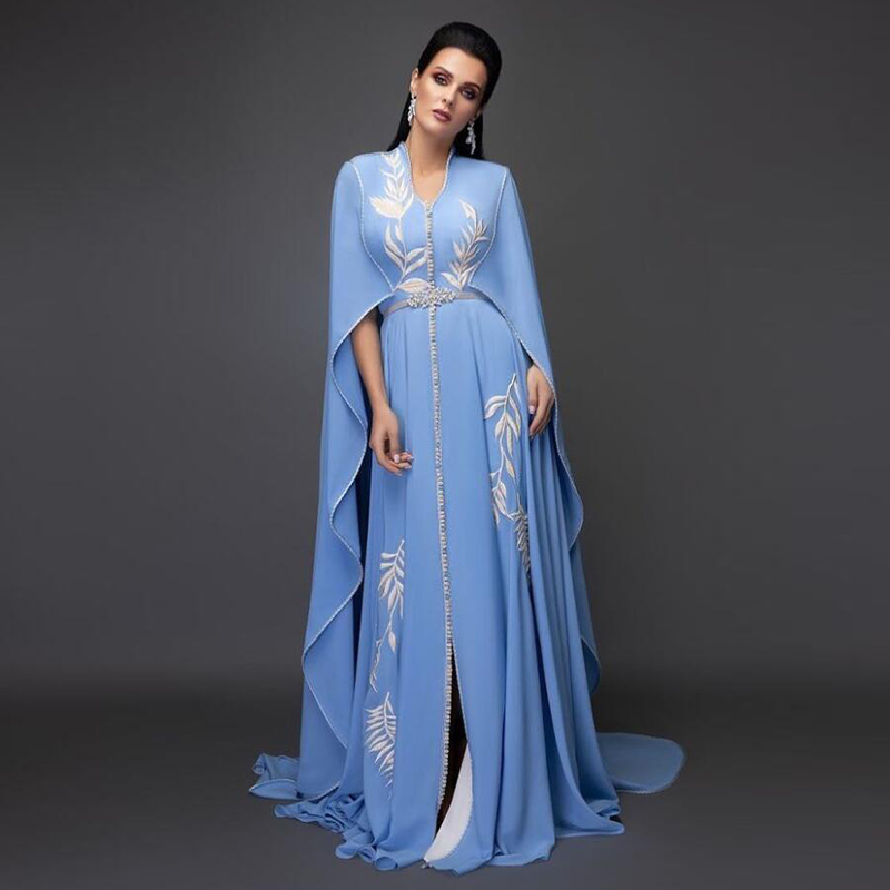 Elegant Moroccan Kaftan Sky Blue Evening Dresses With Cape V-Neck White Embroidery Appliques Arabic Dubai Women Chiffon Caftan Prom Gowns Long Formal 
