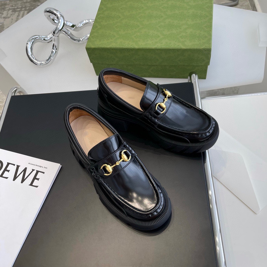 2021 classic big head back sole sandals casual brand designer single shoes ladies metal decoration non-slip round comfortable loafers, Box
2021 classic big head back sole sandals casual brand designer single shoes ladies metal decoration non-slip round comfortable loafers, Box