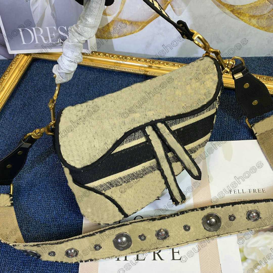 Classic Womens Oblique Embroidered Shoulder Bag Horseshoe Buckle Canvas Handbag Leather Shoulder Strap Tote Messenger Vintage Obliques Purse
Classic Womens Oblique Embroidered Shoulder Bag Horseshoe Buckle Canvas Handbag Leather Shoulder Strap Tote Messenger Vintage Obliques Purse