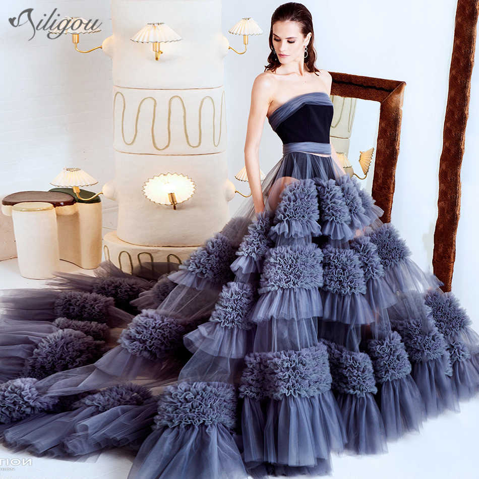Women's Fluffy Layered Ruffled Strapless High Quality Bridal Dress Irregular Floor Long Stitching Sexy Party 210527